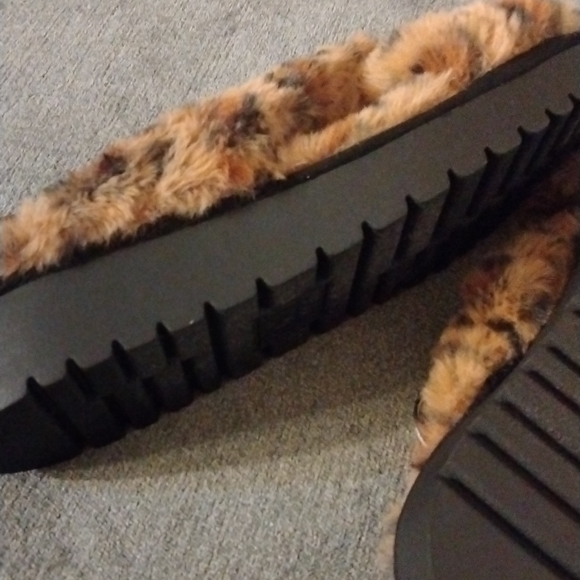 Steve Madden NYC house slippers size 10 - Picture 5 of 5